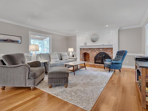 4th image of 7900 Kingsland Dr