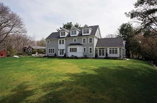 2nd image of 134 Vine St