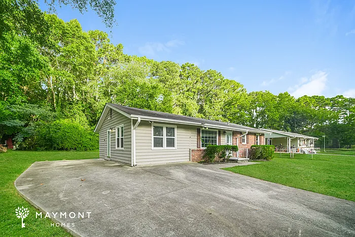 3 bed, 2.0 bath, 1300 sqft, $1,545 — Photo 3