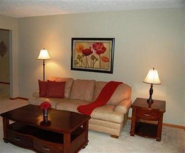 5th image of 713 Wedgewood Dr