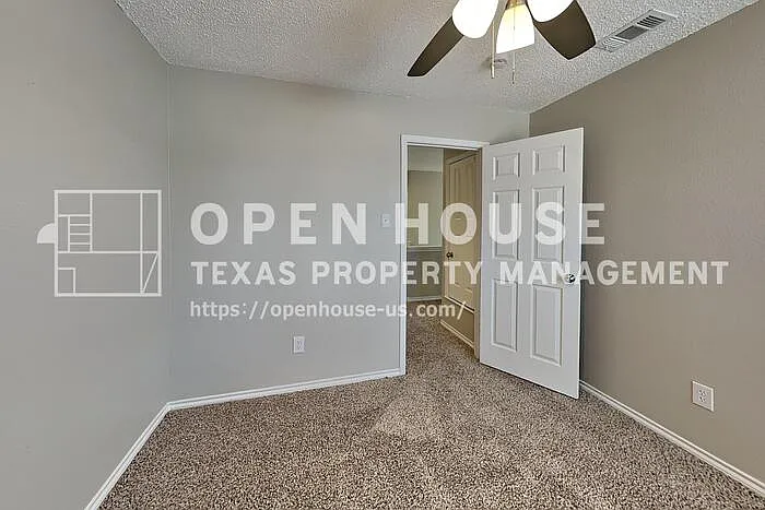 8836 Mystic Trl — Photo 14
