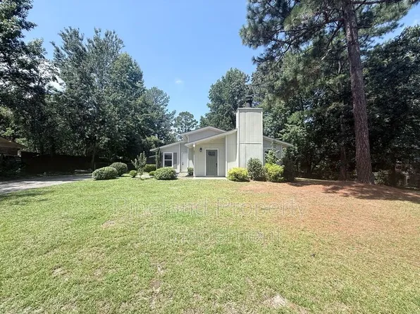 890 Bridgette St, Fayetteville, NC 28314