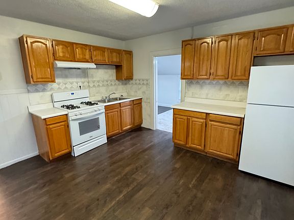 3rd image of 1407 N H St #4