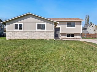 1101 Timber Ln, Fort Collins, CO 80521