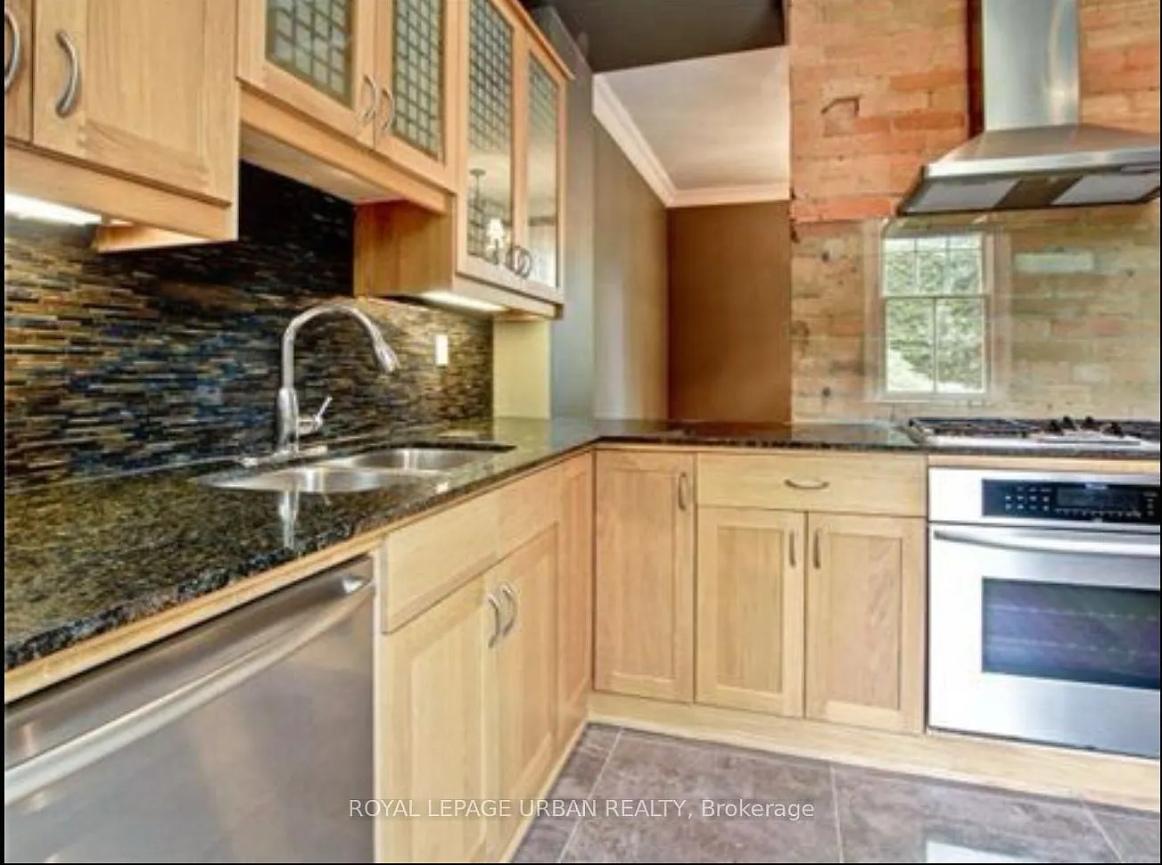 3 bed, $4,600 — Photo 4