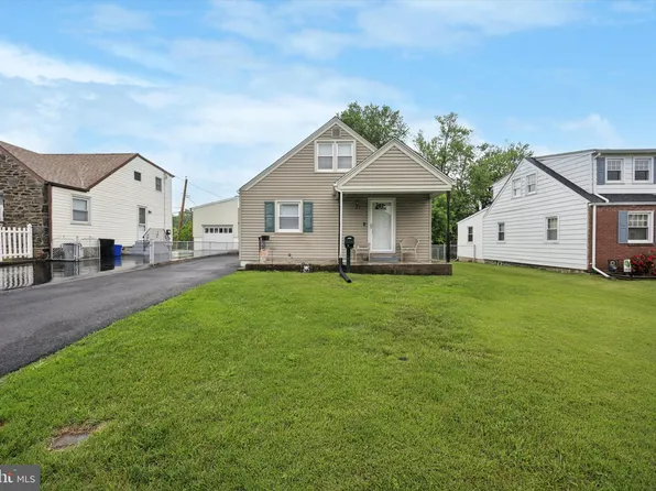 7 Neeld Ln, Aston, PA 19014