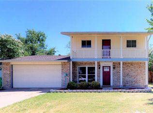 2433 Briarwood Ln, Carrollton, TX 75006