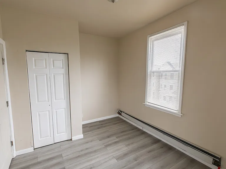 154 Taylor St — Photo 6