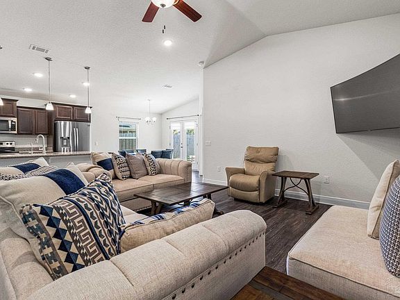 5th image of 6139 Redberry Dr