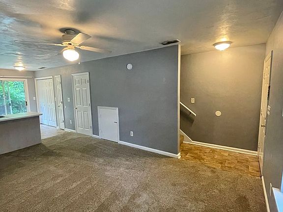 2nd image of 105 Valencia Dr APT A