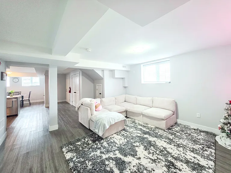 218 Celina St #LOWER — Photo 8