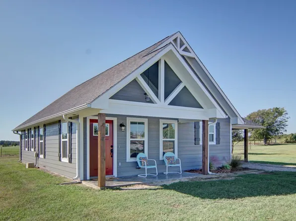 447 County Road 1950, Yantis, TX 75497
