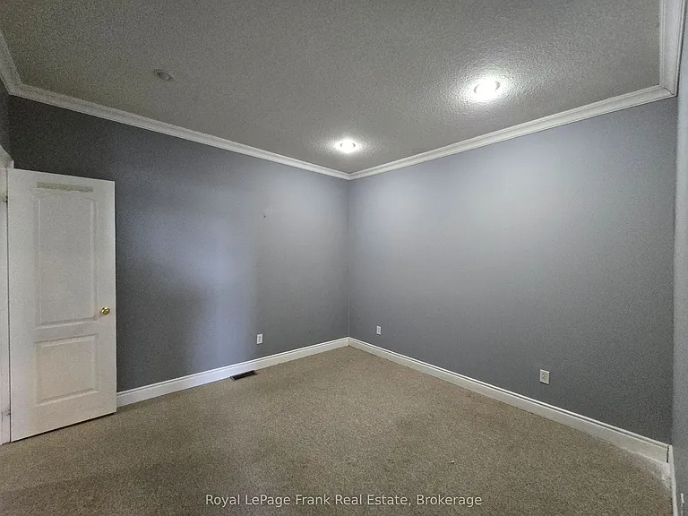 54 King St E #208 — Photo 2