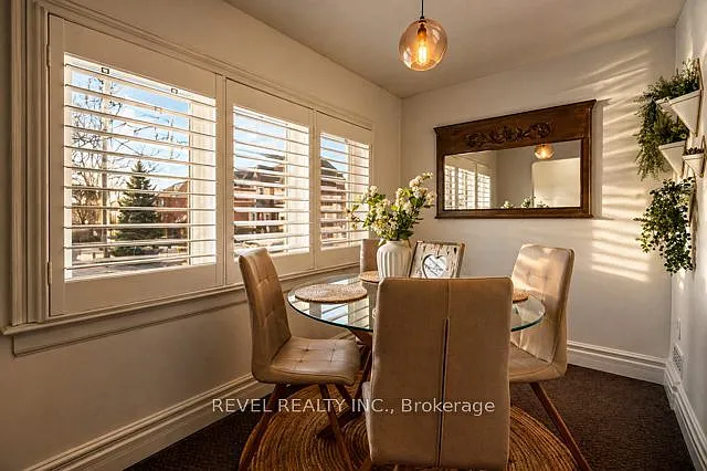 296 Queen St S #A — Photo 10