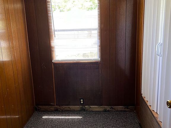 4th image of 1302 Green Acres Ave #23