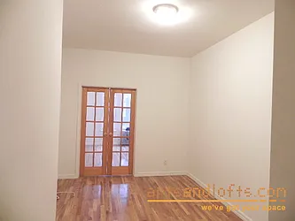 Rented by aptsandlofts.com