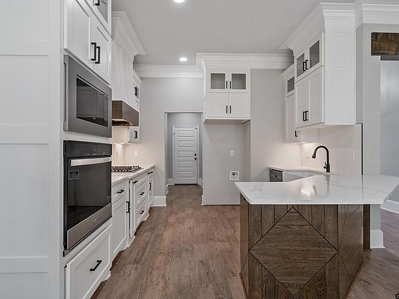 5th image of 14843 Fallow Ln