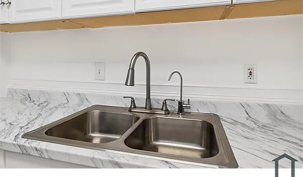500 SW 2nd Ave #111 — Photo 6