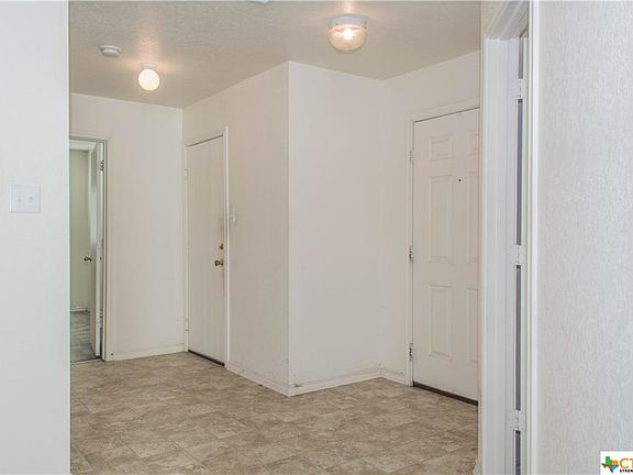 3rd image of 660 Northgap Dr