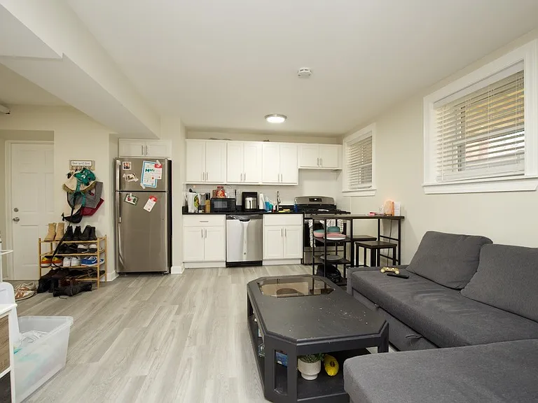 732 W Roscoe St #AGN — Photo 11