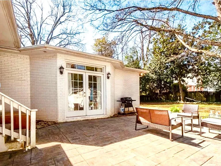 1207 Briarcliff Rd — Photo 23