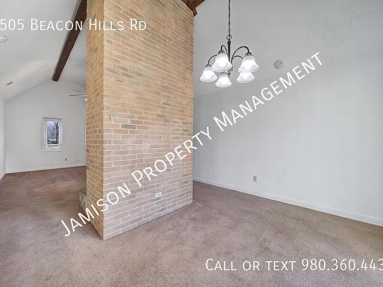 8505 Beacon Hills Rd — Photo 7