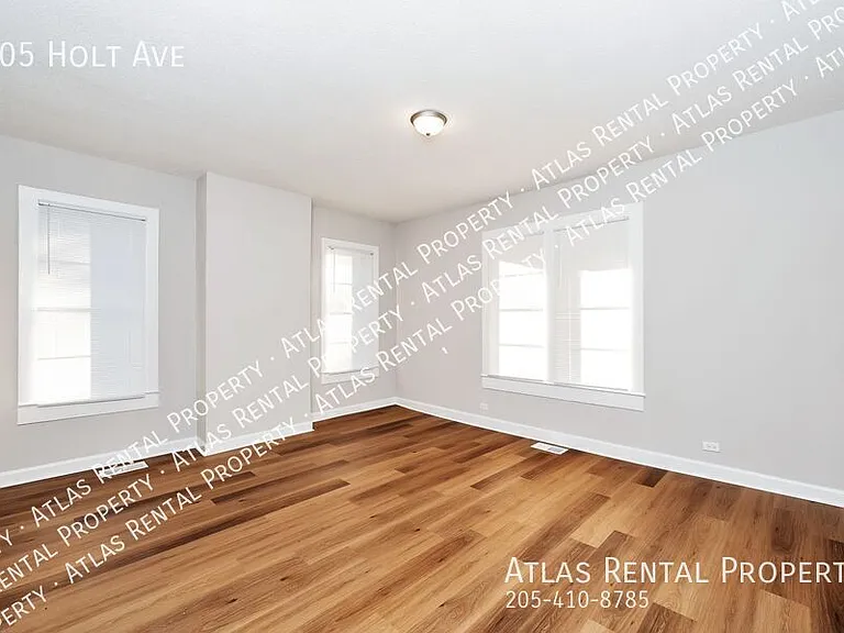 105 Holt Ave — Photo 14