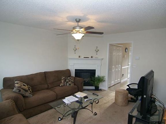 2nd image of 1222 Cross Creek Cir APT W8