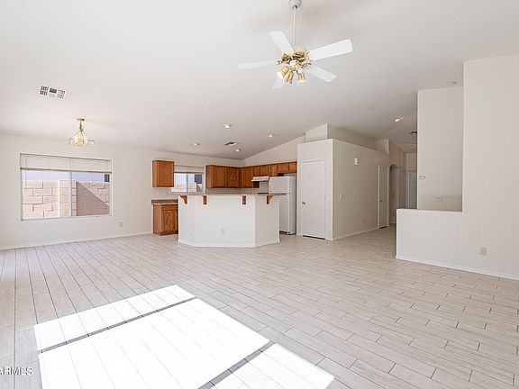 5th image of 11918 N 154TH Avenue