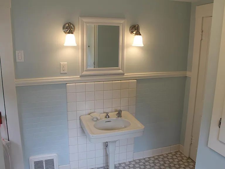 Full bath