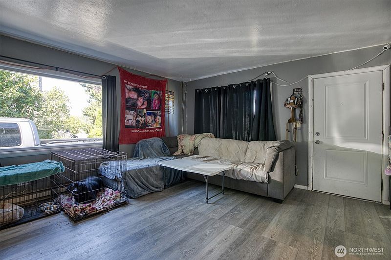 5th image of 1505 N B Street