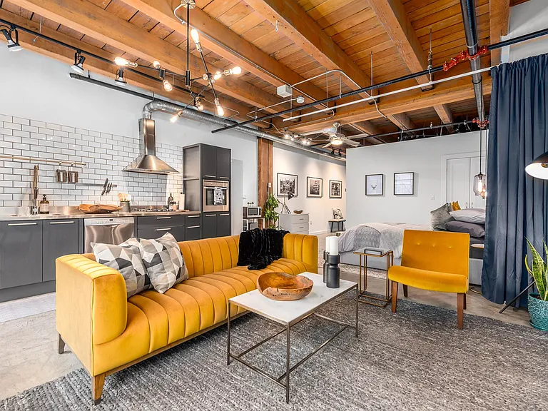 55 Cordova St E #209 — Photo 9