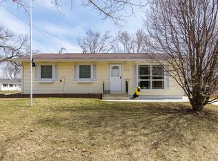 279 Lenora Dr NW, Cedar Rapids, IA 52405