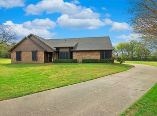 5840 Crystal Dr, Midlothian, TX 76065