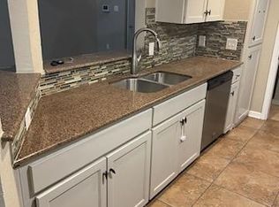 5181 Middlecoff Rd APT 2, Corpus Christi, TX 78413