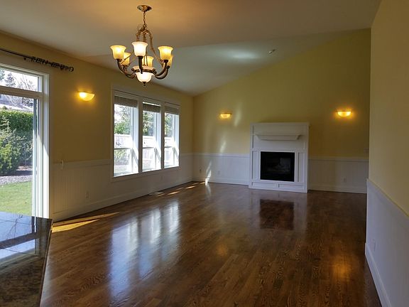 Great Room with gas Fireplace