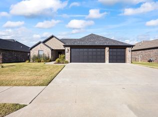 419 Brooke St, Springdale, AR 72762