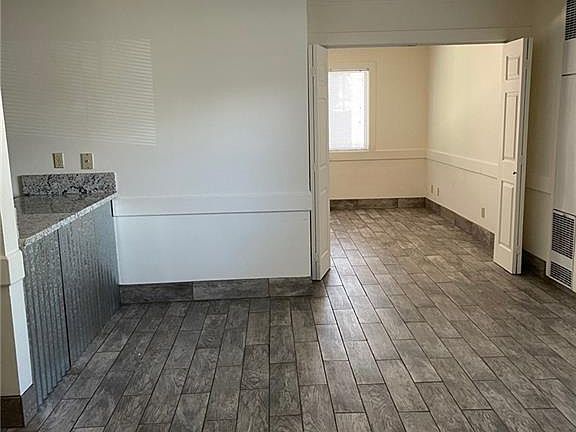 4th image of 872 Tanager St Unit 23