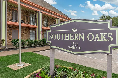 Southern Oaks Apartments Photo 1