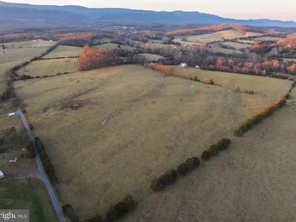 E Point Rd, Elkton, VA 22827