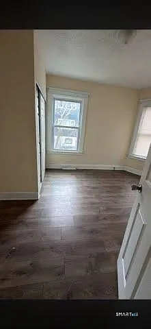 14 Niagara St — Photo 3
