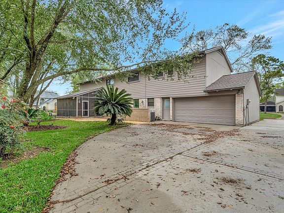 5th image of 822 Devonport Ln