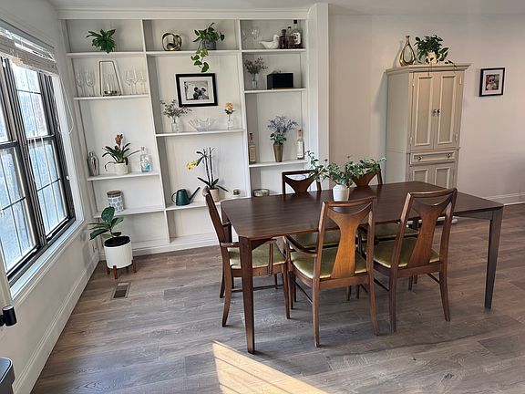 3rd image of 5426 Barrister Pl