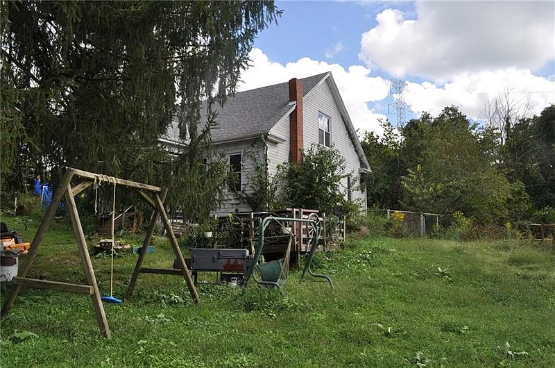 2nd image of 76 Nickolay Rd