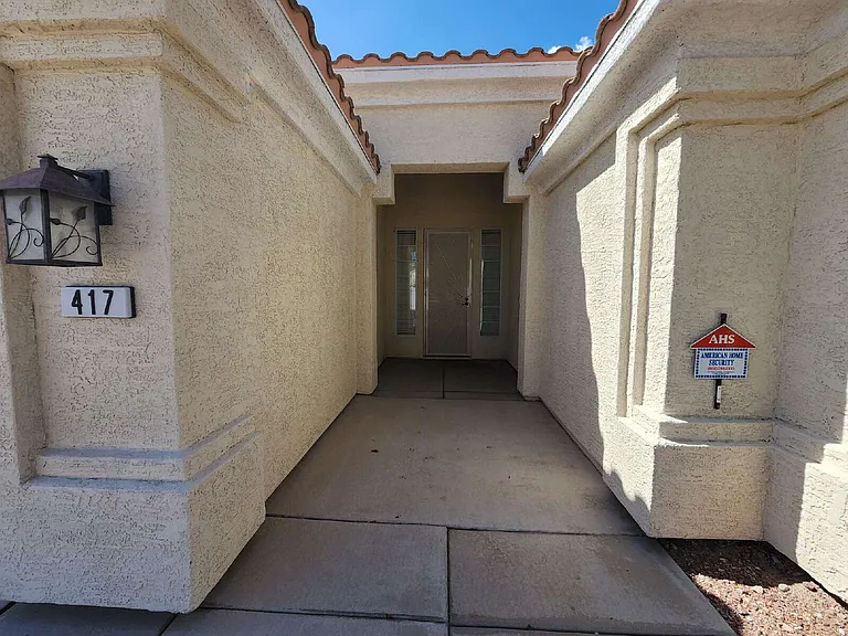 417 Obsidian St — Photo 4