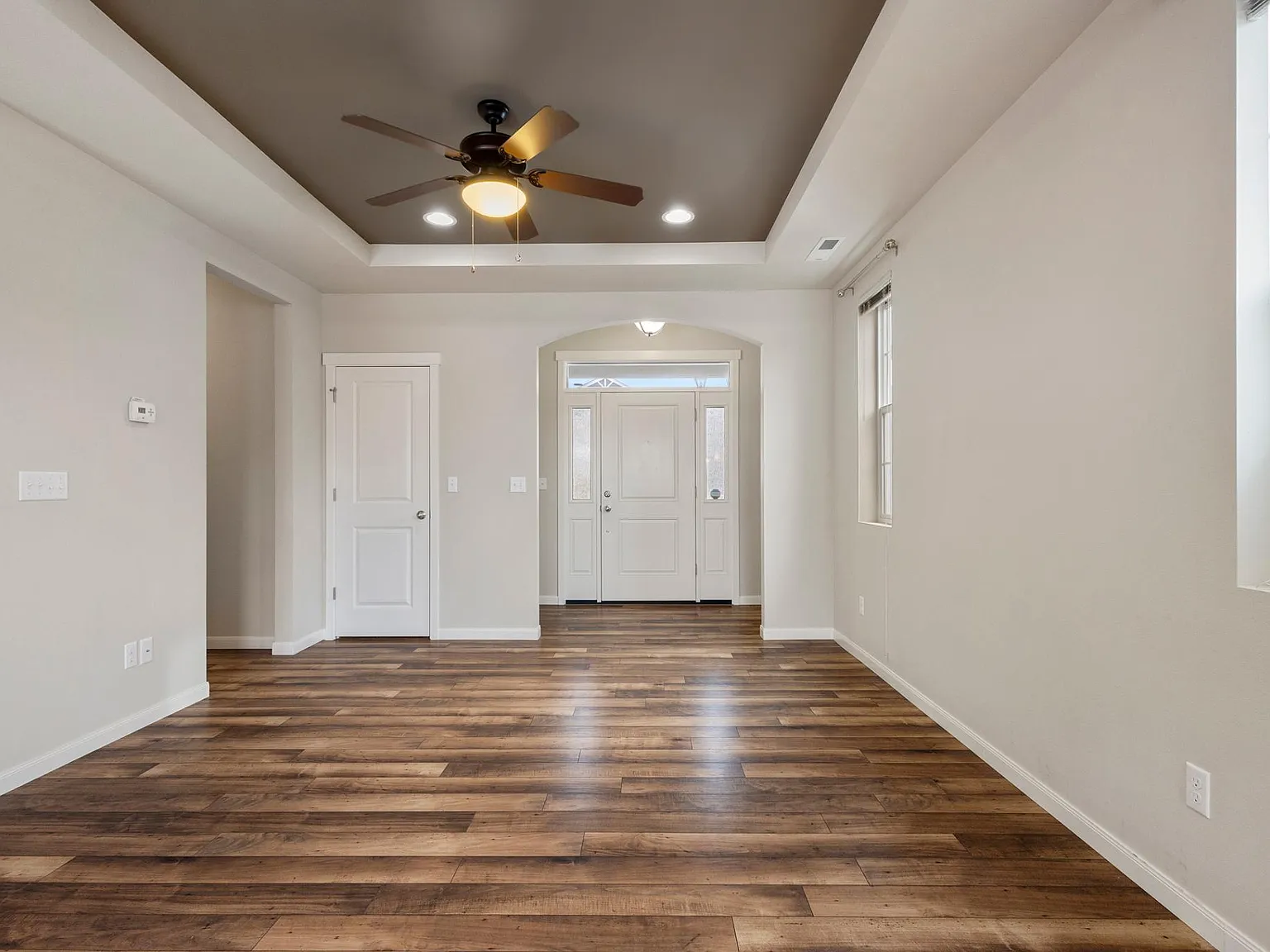 5463 Razor Peak Dr — Photo 2