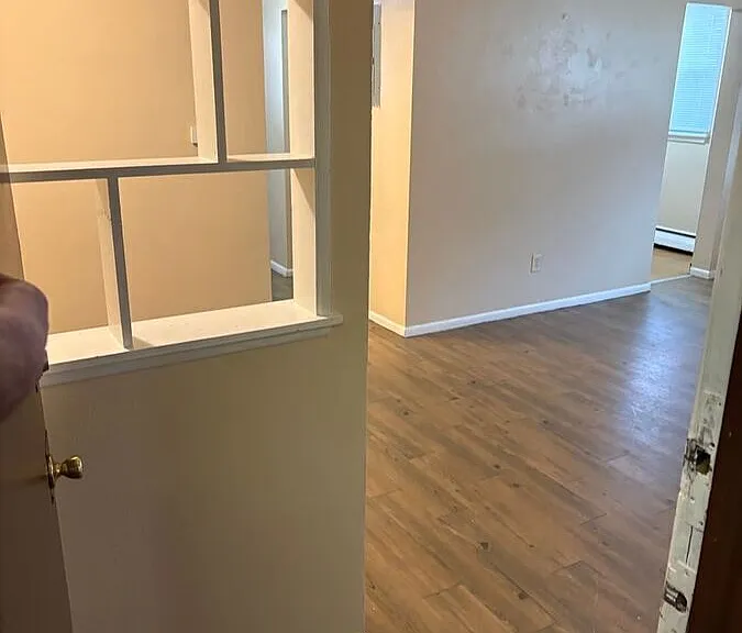 1015 York Ave #18 — Photo 2