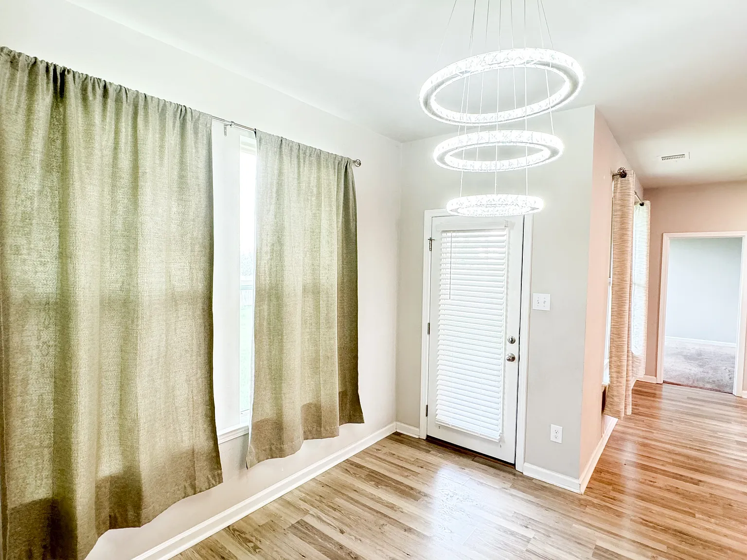 304 Agrarian Ave — Photo 3