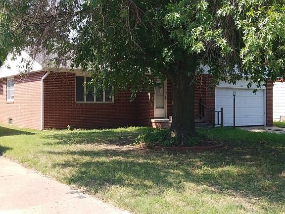 3rd image of 805 W 23rd Ave