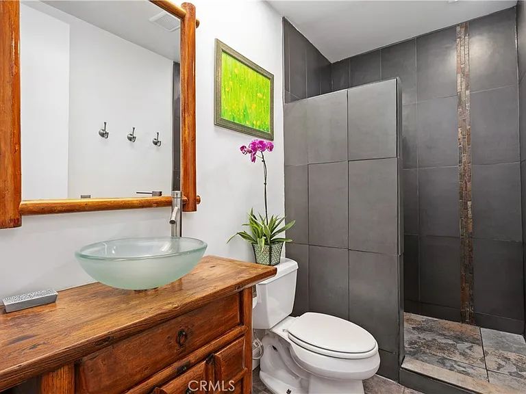 341 S Meadows Ave — Photo 44